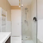 Designer 2-bedroom Flat With Balcony & Full Amenities Steps From Piata Universitatii Βουκουρέστι