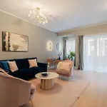 Διαμέρισμα Designer 2-bedroom Flat With Balcony & Full Amenities Steps From Piata Universitatii Βουκουρέστι