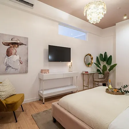 Apartment Stunning 2br With Balcony On Piata Universitatii