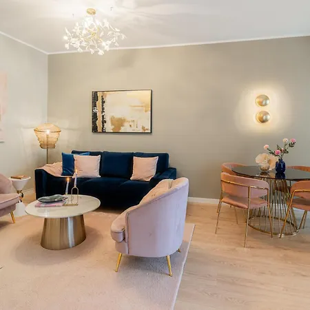 Apartment Stunning 2br With Balcony On Piata Universitatii