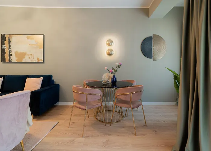 アパート Designer 2-bedroom Flat With Balcony & Full Amenities Steps From Piata Universitatii *